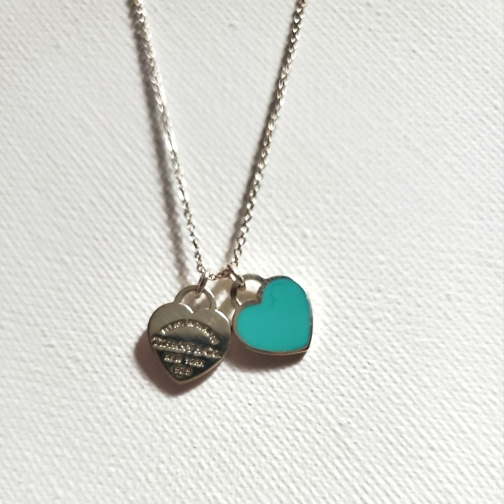 FINAL DISCOUNT. Tiffany & Co Authentic chain with pendant